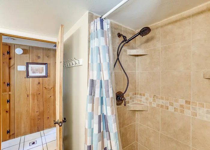 Family Mountain Getaway, Retreat To The Cool Pine Ferienhaus